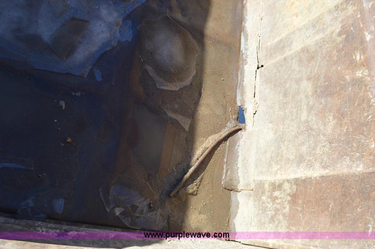 image for item L4501 1989 International F2554 dump truck