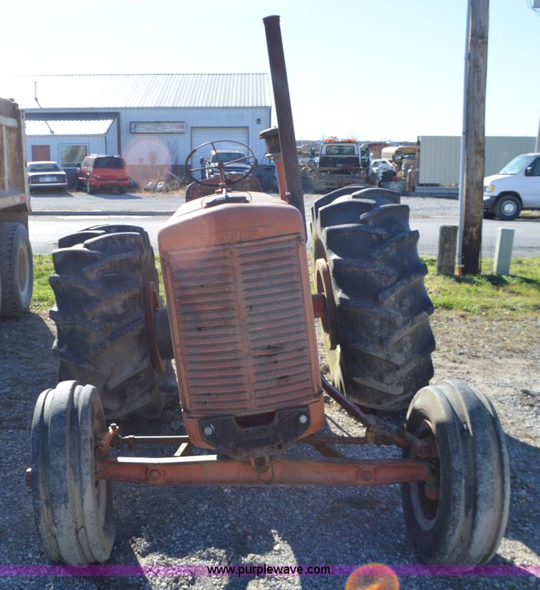 image for item L4506 Case 520 tractor