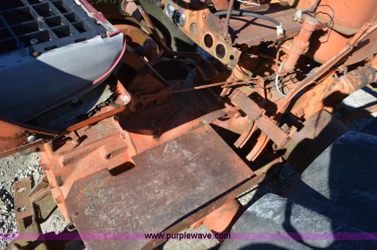 image for item L4506 Case 520 tractor