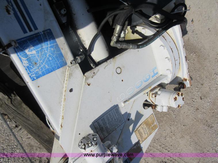 image for item L4530 Auto Crane