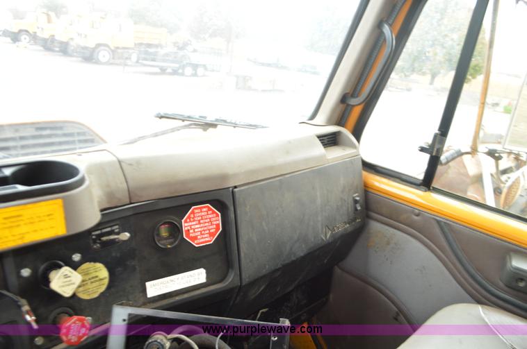 image for item L4536 2002 International F2554 dump truck