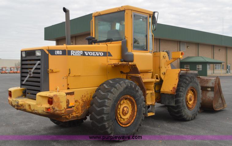 image for item L4538 2002 Volvo L90D wheel loader