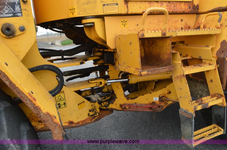 image for item L4538 2002 Volvo L90D wheel loader