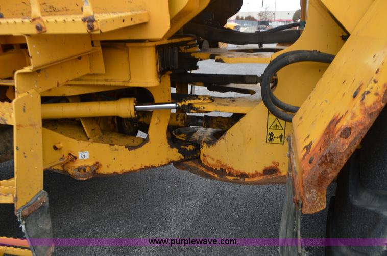 image for item L4538 2002 Volvo L90D wheel loader