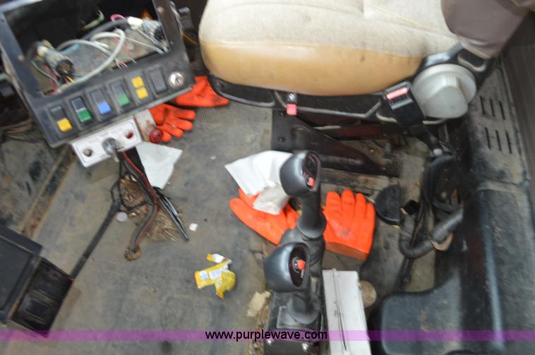 image for item L4540 2002 International F2554 dump truck