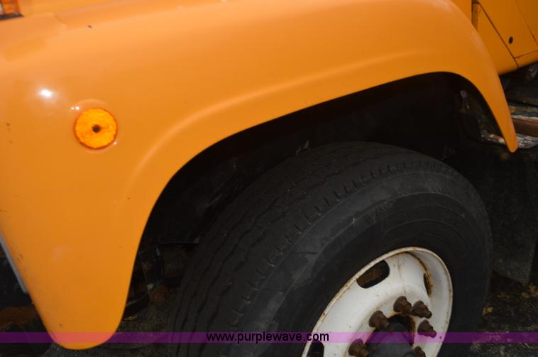 image for item L4541 2002 International F2554 dump truck