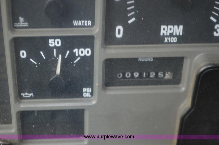 image for item L4542 2002 International F2554 dump truck