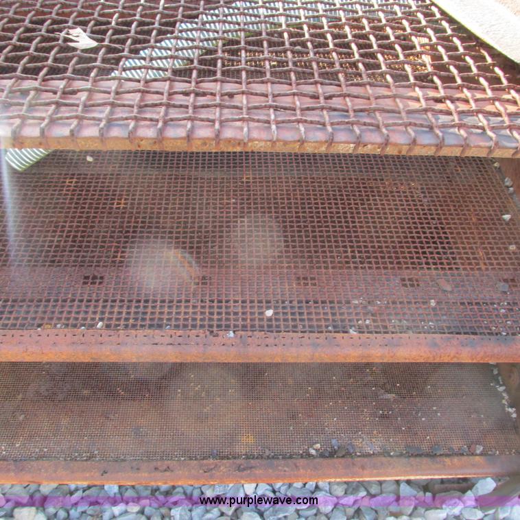 image for item L5340 Dykster three deck screen