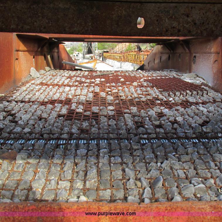 image for item L5340 Dykster three deck screen