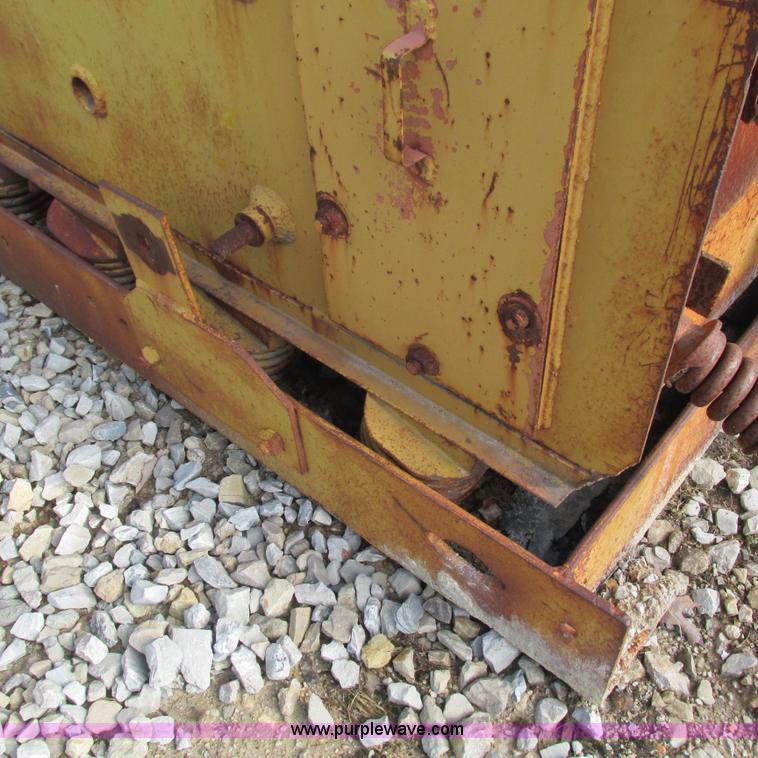 image for item L5340 Dykster three deck screen