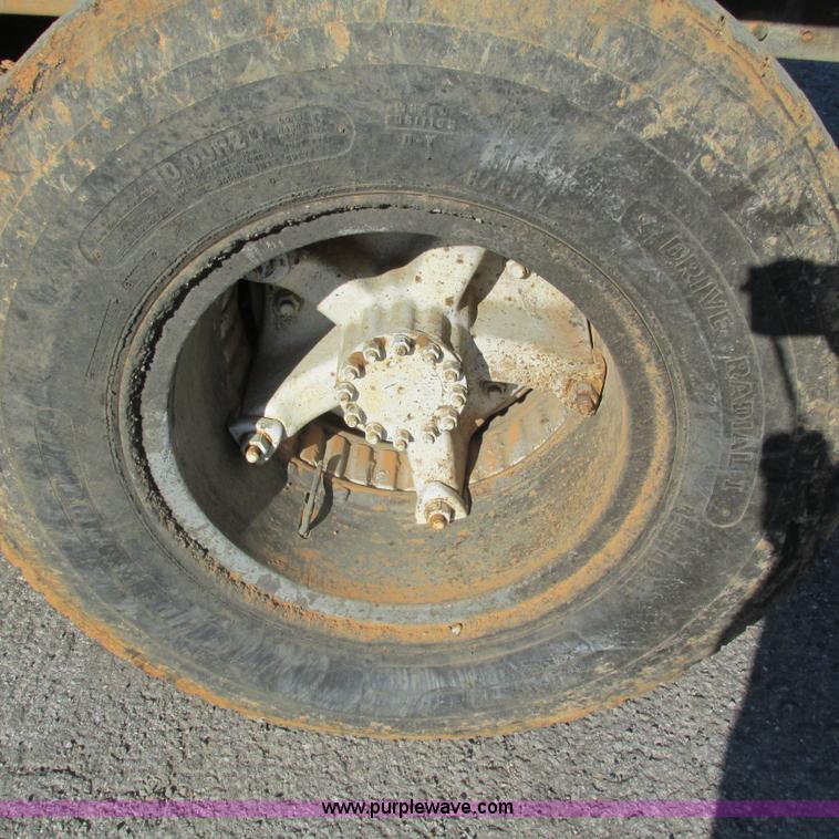 image for item L5344 1978 Ford 9000 water truck