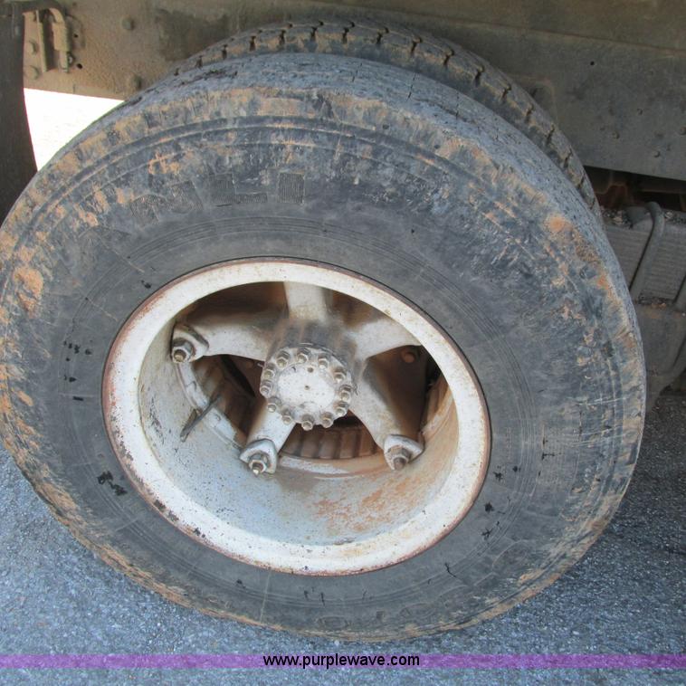 image for item L5344 1978 Ford 9000 water truck