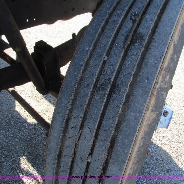 image for item L5344 1978 Ford 9000 water truck