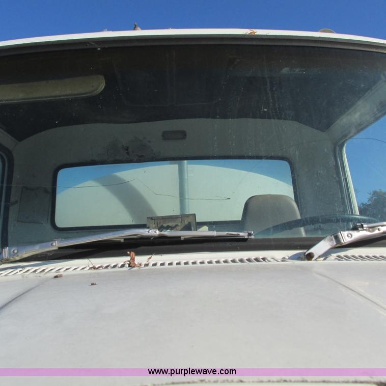 image for item L5344 1978 Ford 9000 water truck