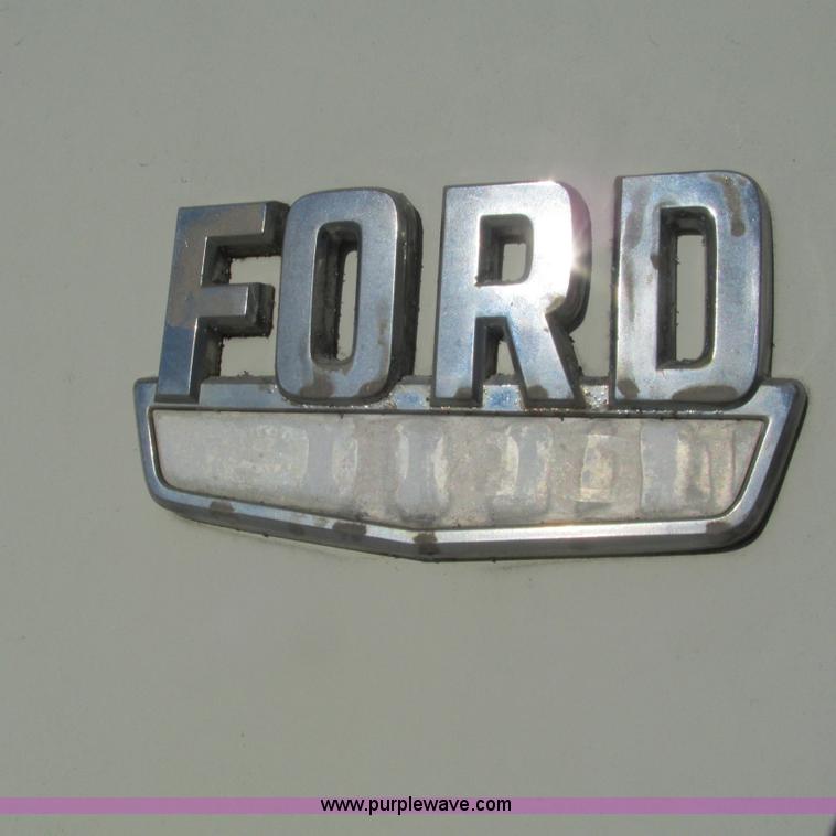 image for item L5344 1978 Ford 9000 water truck