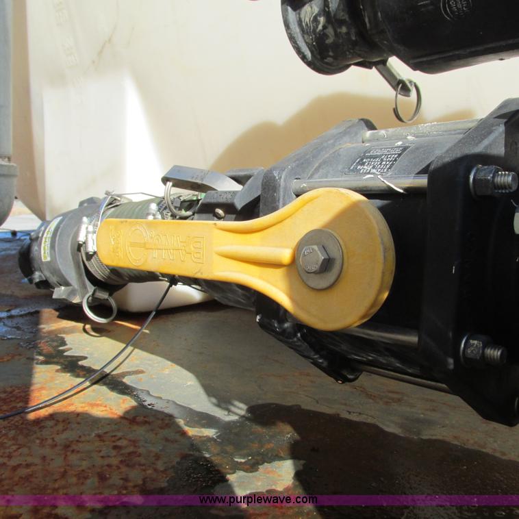 image for item L5344 1978 Ford 9000 water truck