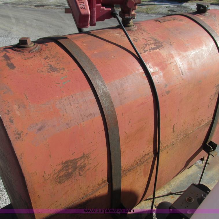 image for item L5344 1978 Ford 9000 water truck