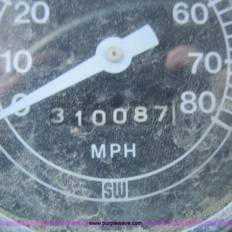 image for item L5344 1978 Ford 9000 water truck