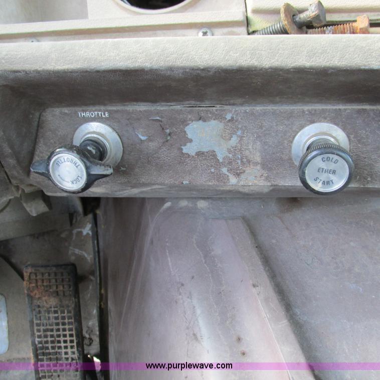 image for item L5344 1978 Ford 9000 water truck