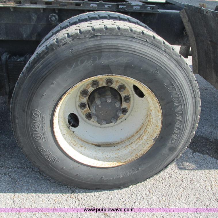 image for item L5345 1993 Mack CH613 semi truck