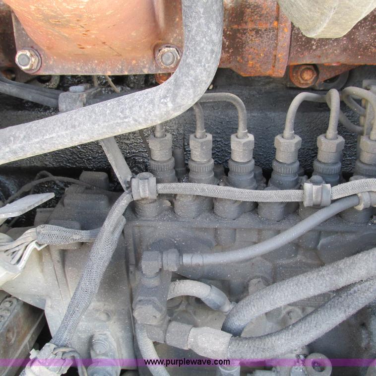 image for item L5345 1993 Mack CH613 semi truck