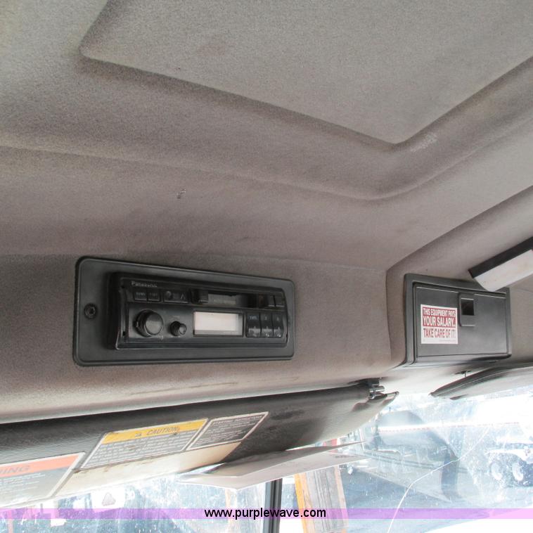 image for item L5345 1993 Mack CH613 semi truck