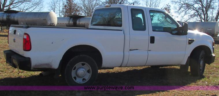 image for item L5347 2008 Ford F250 Super Duty XL SuperCab pickup truck