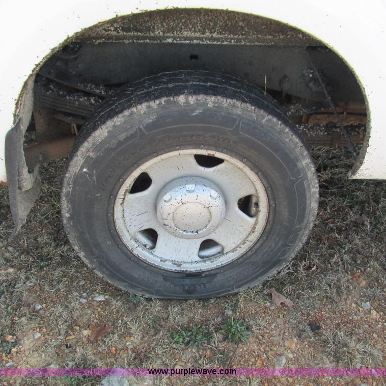 image for item L5347 2008 Ford F250 Super Duty XL SuperCab pickup truck