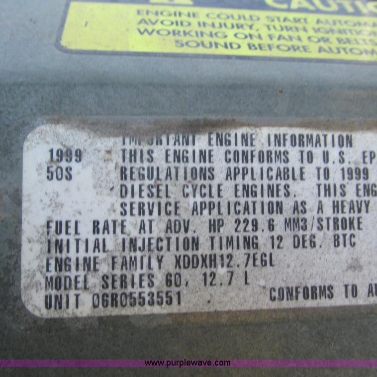 image for item L5348 2000 Freightliner Century Classic semi truck