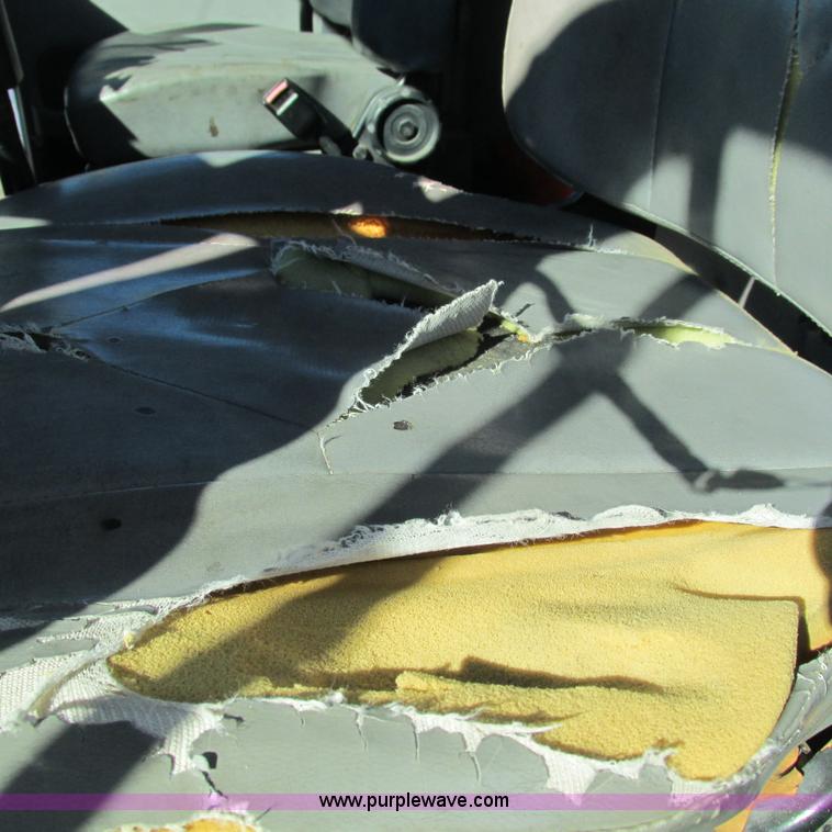 image for item L5348 2000 Freightliner Century Classic semi truck