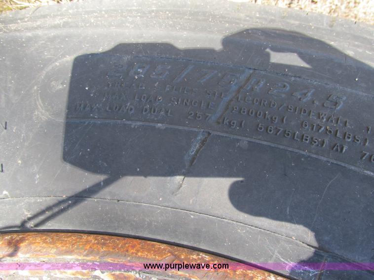 image for item L5349 1980 Fruehauf TEHE2-R7000 tank trailer