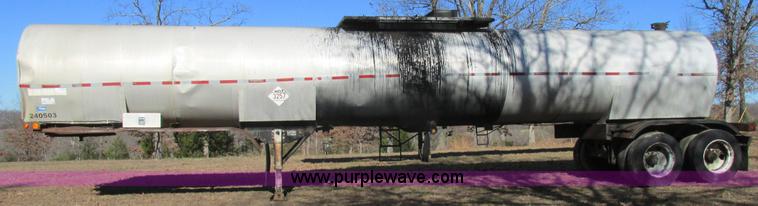image for item L5350 1981 Fruehauf TEH-F2-R7000 tank trailer