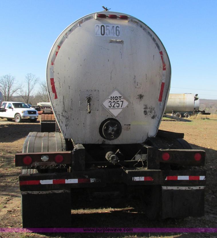 image for item L5350 1981 Fruehauf TEH-F2-R7000 tank trailer