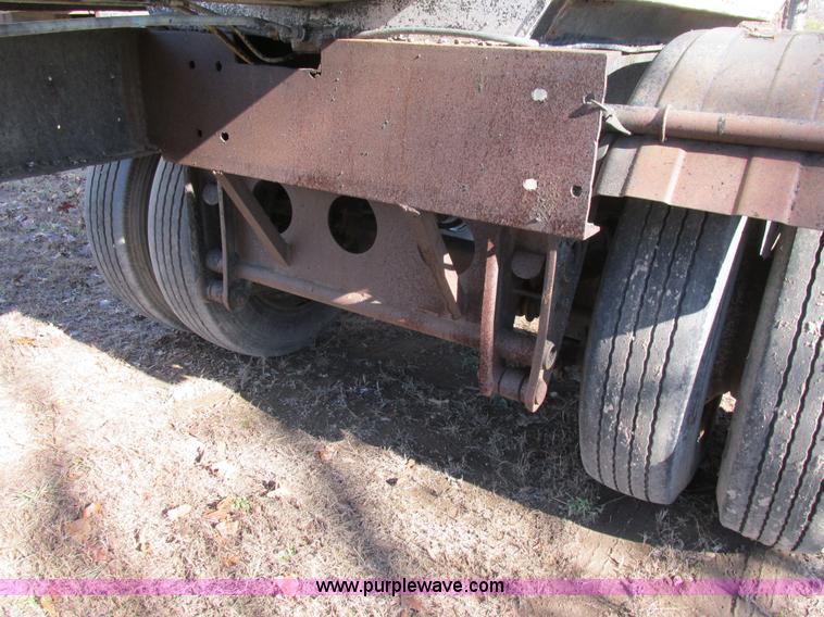 image for item L5350 1981 Fruehauf TEH-F2-R7000 tank trailer