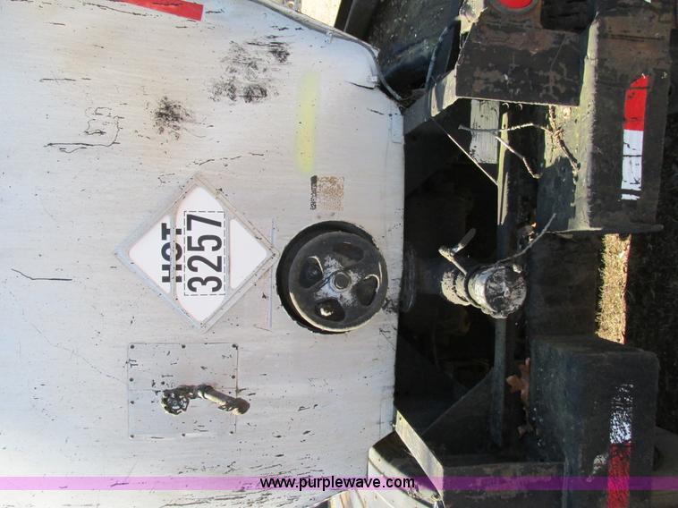 image for item L5350 1981 Fruehauf TEH-F2-R7000 tank trailer