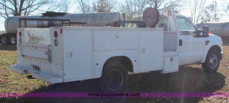 image for item L5352 2008 Ford F350 Super Duty XL utility truck