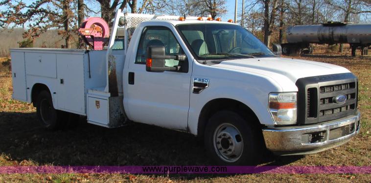 image for item L5352 2008 Ford F350 Super Duty XL utility truck