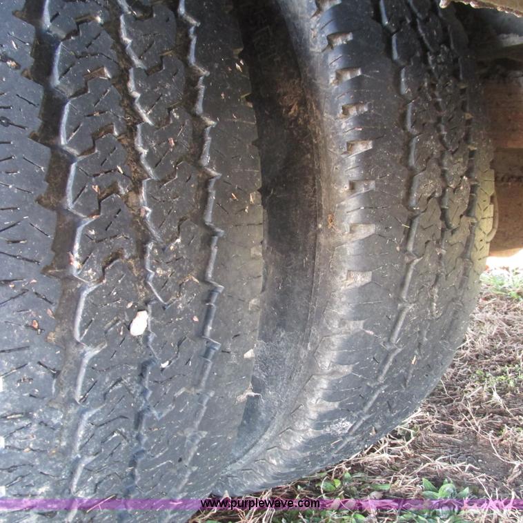 image for item L5352 2008 Ford F350 Super Duty XL utility truck