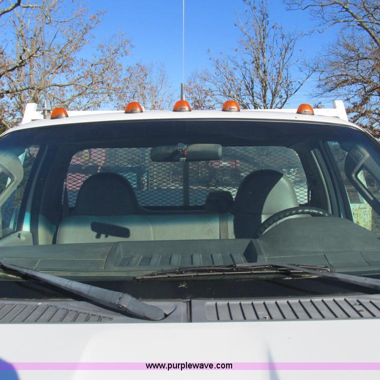 image for item L5352 2008 Ford F350 Super Duty XL utility truck