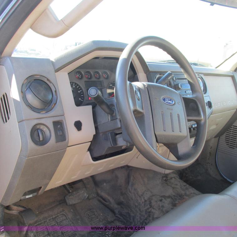 image for item L5352 2008 Ford F350 Super Duty XL utility truck