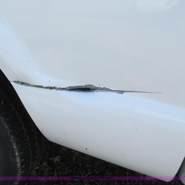 image for item L5353 2006 Ford F250 Super Duty XL SuperCab pickup truck