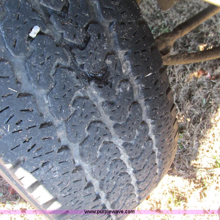 image for item L5353 2006 Ford F250 Super Duty XL SuperCab pickup truck