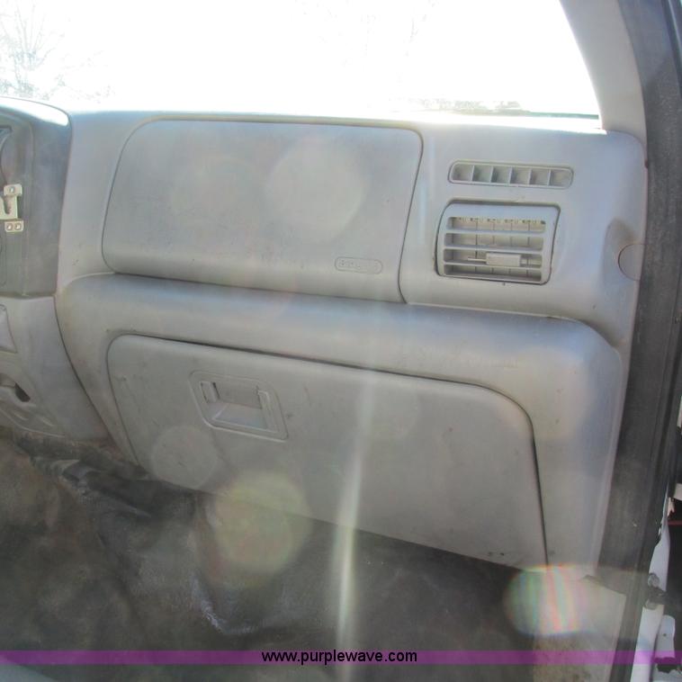 image for item L5353 2006 Ford F250 Super Duty XL SuperCab pickup truck