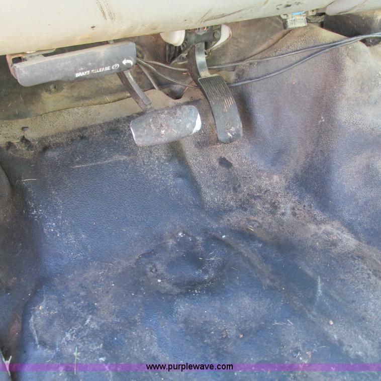 image for item L5353 2006 Ford F250 Super Duty XL SuperCab pickup truck