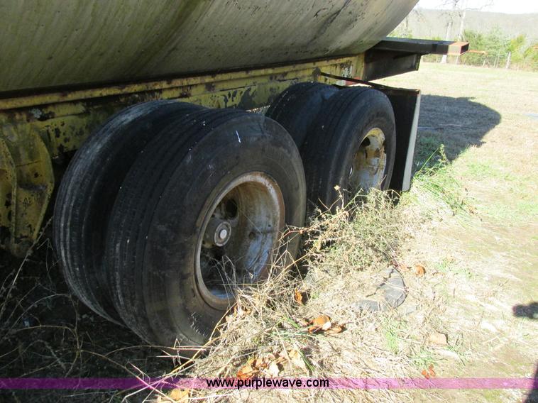 image for item L5355 1980 CEI 25H0H-TMS oil heater tank