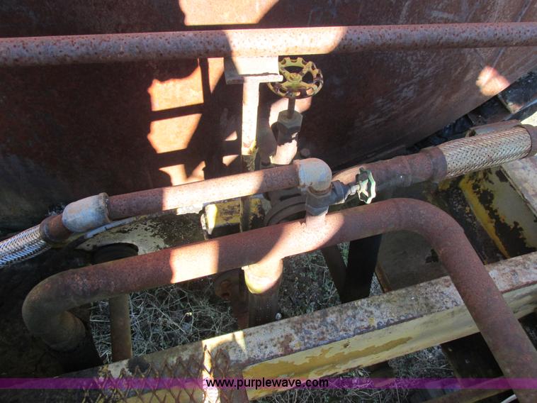 image for item L5355 1980 CEI 25H0H-TMS oil heater tank