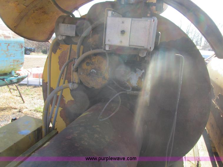 image for item L5355 1980 CEI 25H0H-TMS oil heater tank