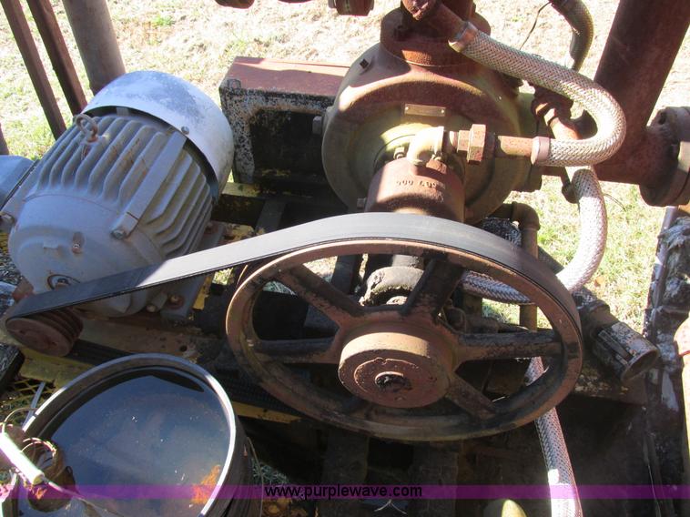 image for item L5355 1980 CEI 25H0H-TMS oil heater tank