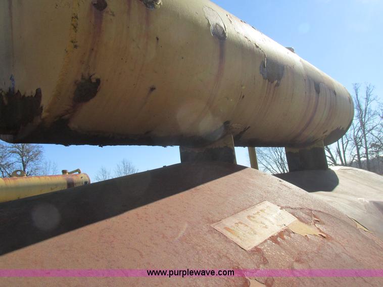 image for item L5355 1980 CEI 25H0H-TMS oil heater tank