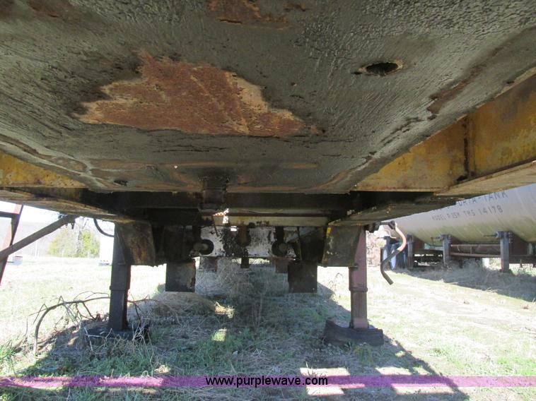 image for item L5355 1980 CEI 25H0H-TMS oil heater tank